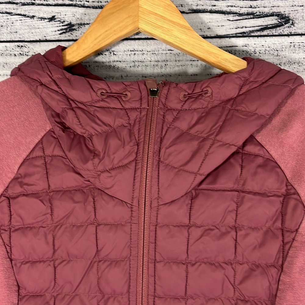 THE NORTH FACE-Women’s THERMOBALL Hooded Jacket - Picture 3 of 8